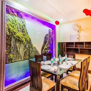 https://hotel-maniram-palace.agrahotelsindia.net